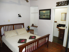 Epiphyte Bed &amp; Breakfast - Room 1